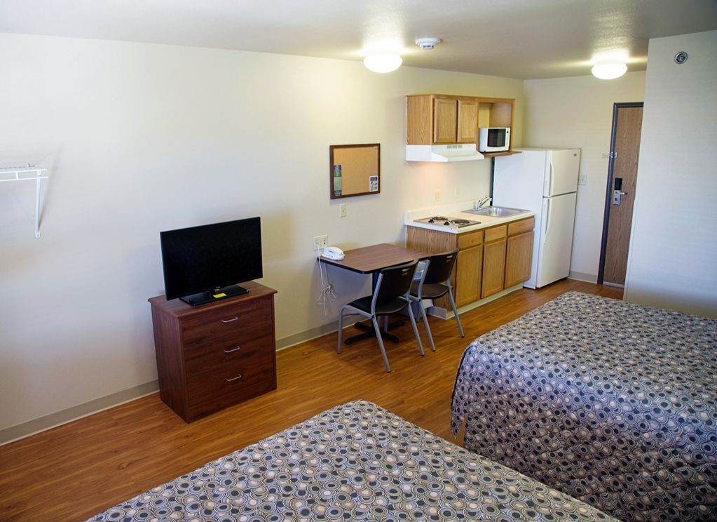 Woodspring Suites Tulsa Bilik gambar
