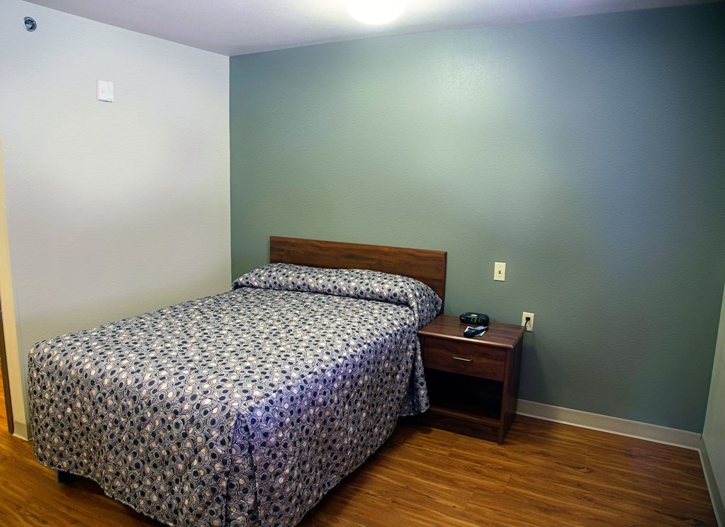 Woodspring Suites Tulsa Bilik gambar