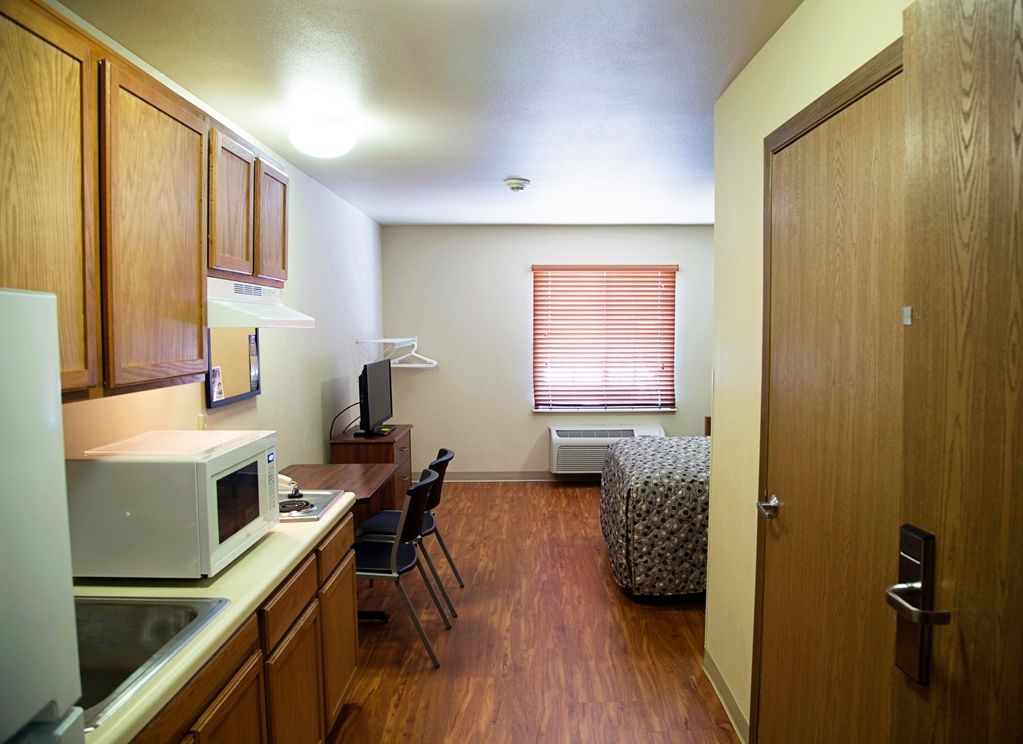 Woodspring Suites Tulsa Bilik gambar